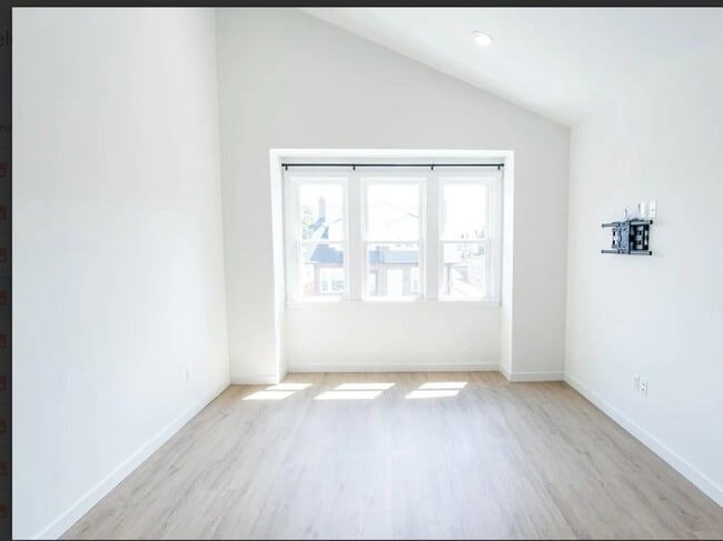 1915 W Livingston St unit 2, Allentown, PA 18104 - photo 6