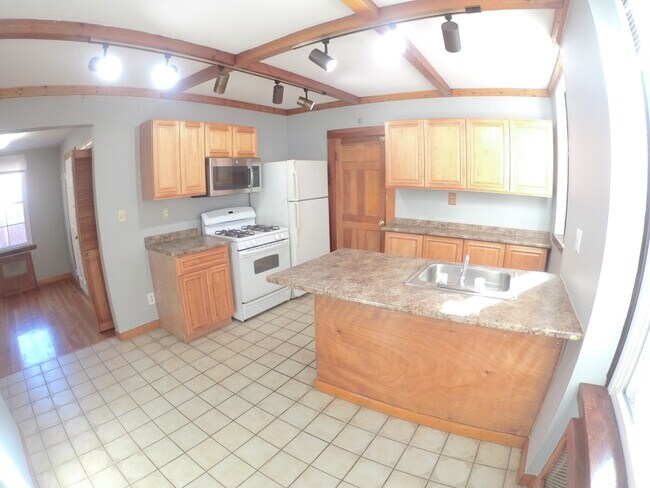 67 Park St unit 3, Brookline, MA 02446 - photo 2