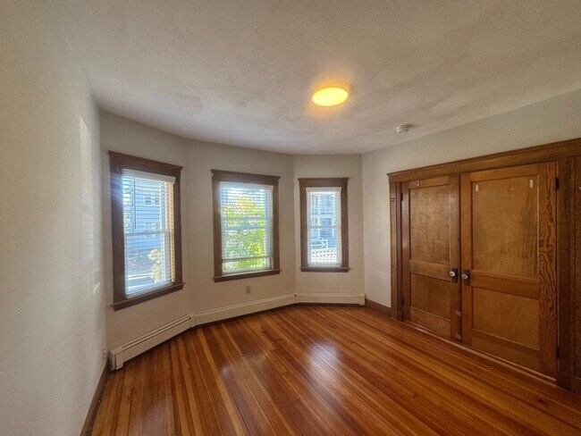 29 Frederick Ave unit 1, Medford, MA 02155 - photo 6