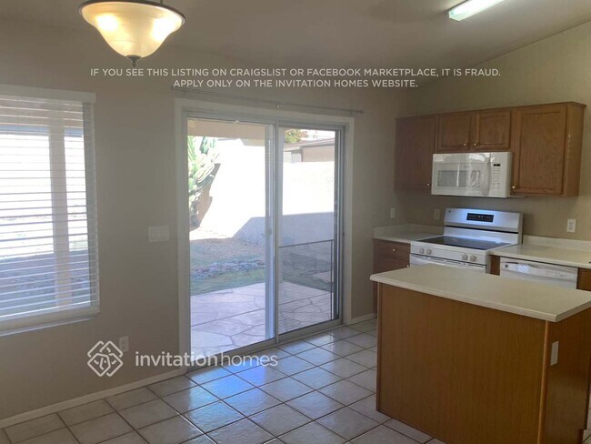 9212 W Charleston Ave, Peoria, AZ 85382 - photo 5