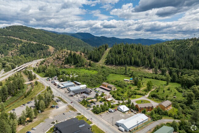 Pinehurst is a rural town that sits about an hour from larger cities.