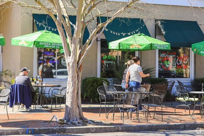 O’Brion’s Pub in I'On features patio seating under twinkling lights.