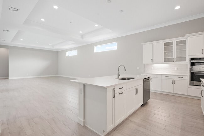 238 Oak Hammock Cir SW, Vero Beach, FL 32962 - photo 7