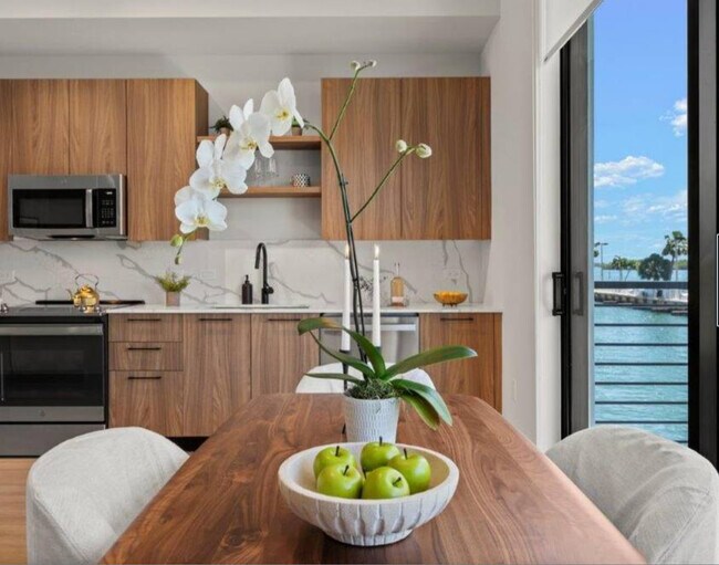 11285 Biscayne Blvd unit 811, Miami, FL 33181 - photo 5