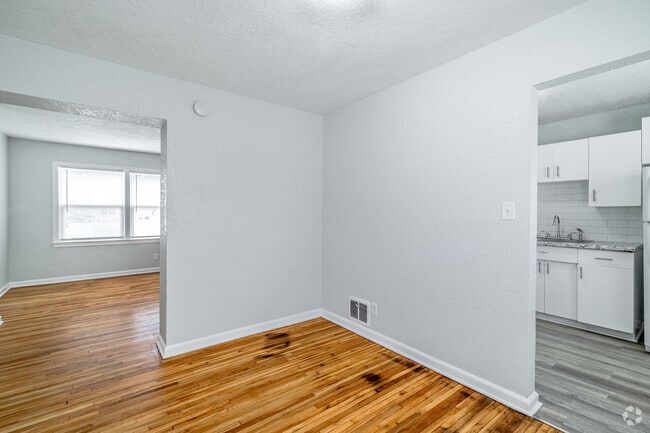 Meadowlark Apartments, Wichita, KS 67211 - photo 3