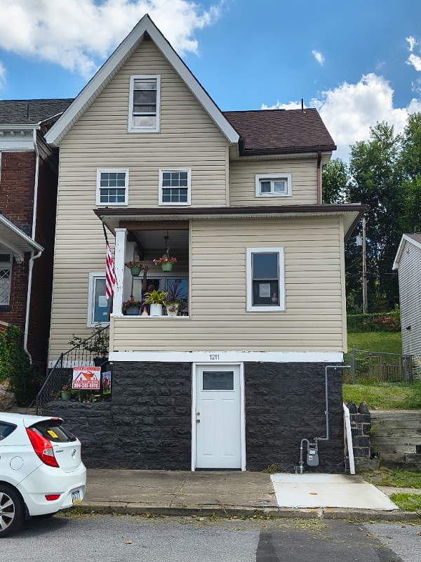 1211 4th Ave, Altoona, PA 16602