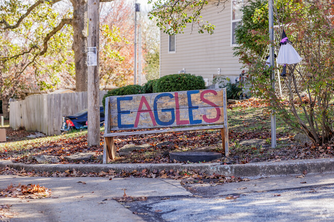 Students in Forest Ridge have a dedicated bench at the neighborhood bus stop.
