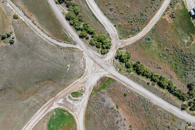 Homeowners in Gallatin River Ranch navigate the network of winding gravel roads to get home.
