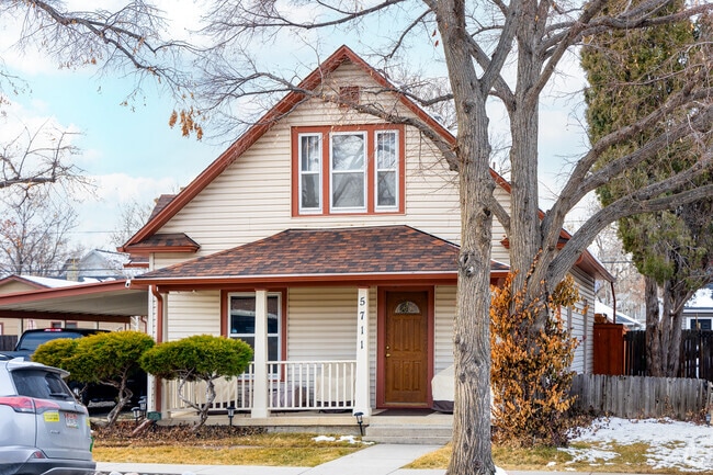 Craftsmen homes in Olde Town Arvada can go for around 600 thousand to 900 thousand dollars.