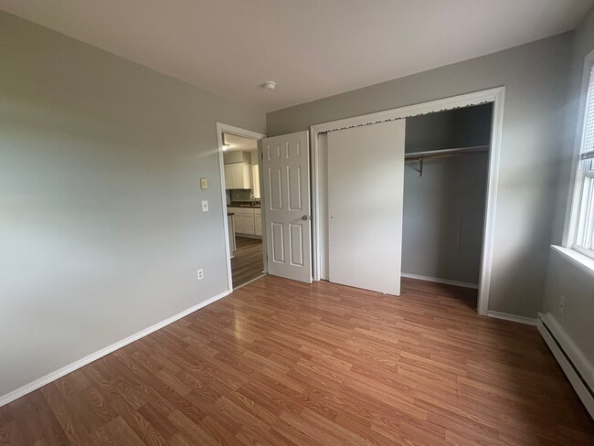 220 Glen Haven Rd unit E, New Haven, CT 06513 - photo 7