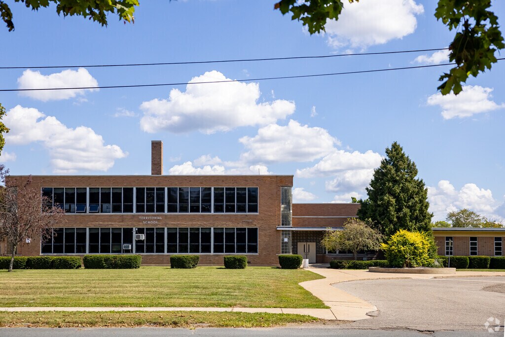 Lakeview Alternative High School