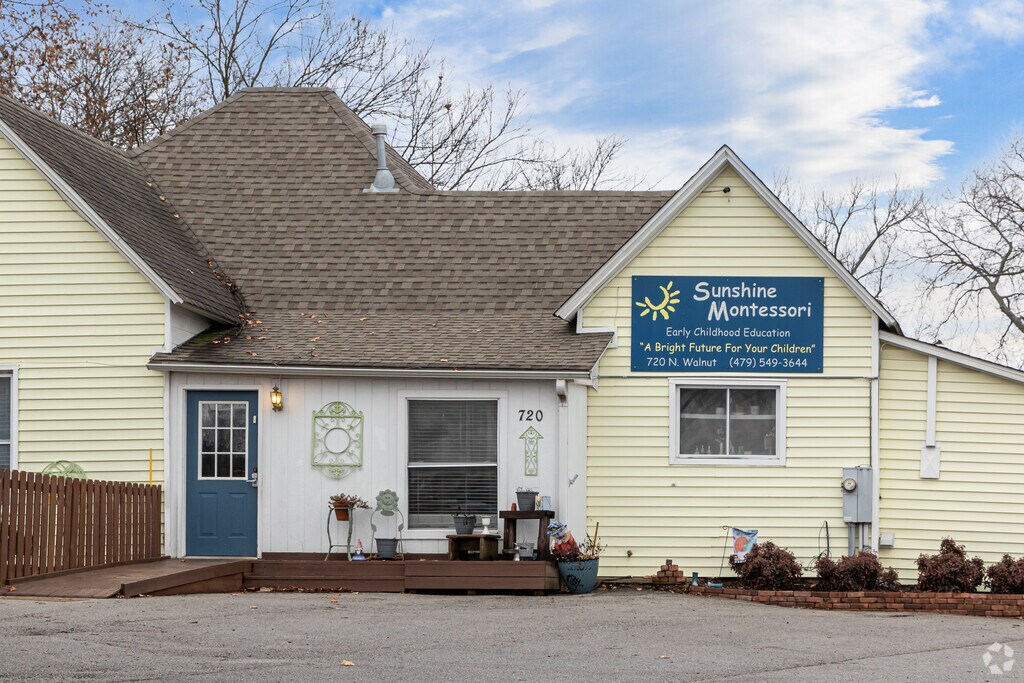 Sunshine Montessori in Siloam Springs serves children in pre-kindergarten through first grades.