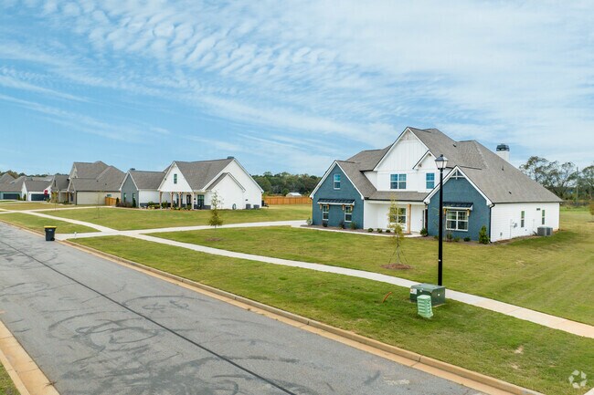 Craftsman homes in Haralson vary in size, color, and charming details.