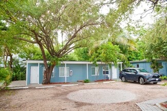 12322 NE 6th Ave, North Miami, FL 33161
