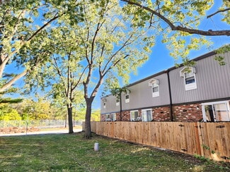 240 Chez Vant Ct, Hazelwood, MO 63042