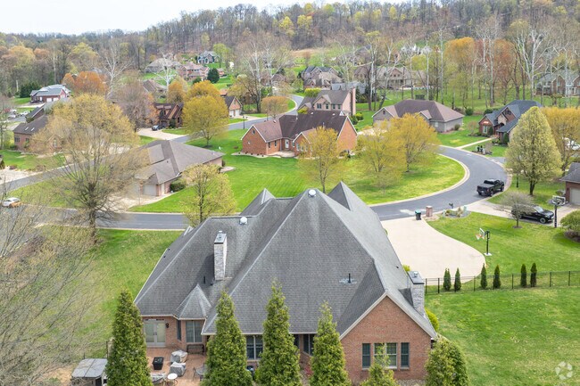 Henderson Woods offers spacious custom homes and luxury living in the heart of Boaz, WV.