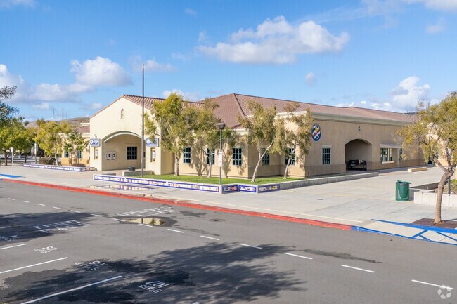 The teachers and staff at Vista Del Mar Elementary School are experienced and caring for its young students.
