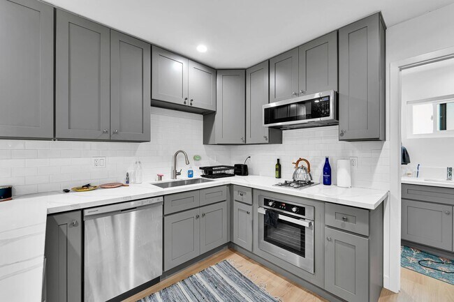 1240 W 29th St unit 9, Los Angeles, CA 90007 - photo 4