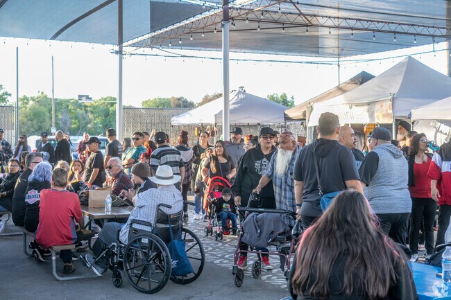Luna Park locals head to Berryessa Night Market for delicious eats and live performances.