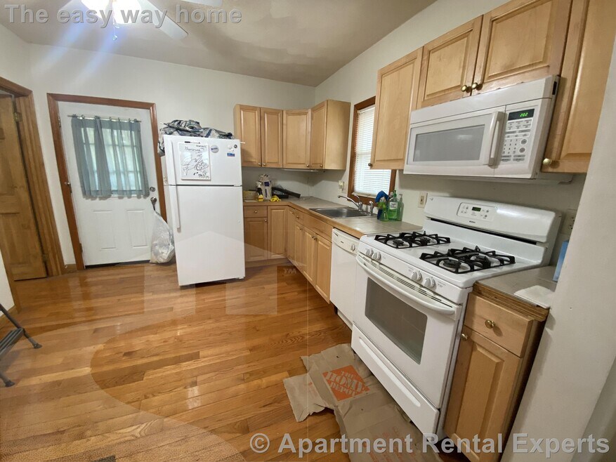 64 Paris St, Medford, MA 02155 - photo 1