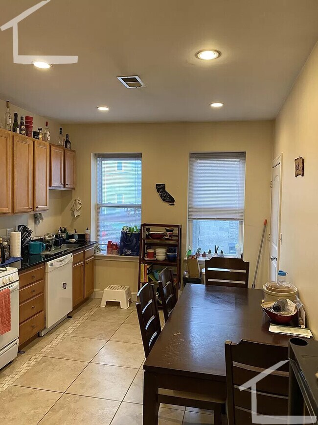 191 Boylston Place unit 3, Boston, MA 02130 - photo 2