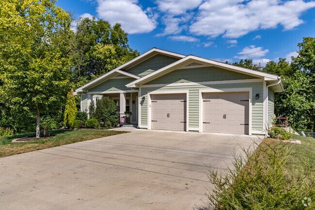 Large bungalow style homes line the quiet streets of Pleasant Valley.