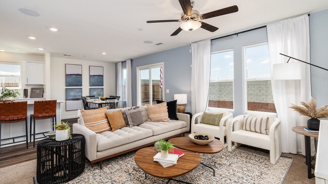 8228 Morehouse Ave, Bakersfield, CA 93307 - photo 2