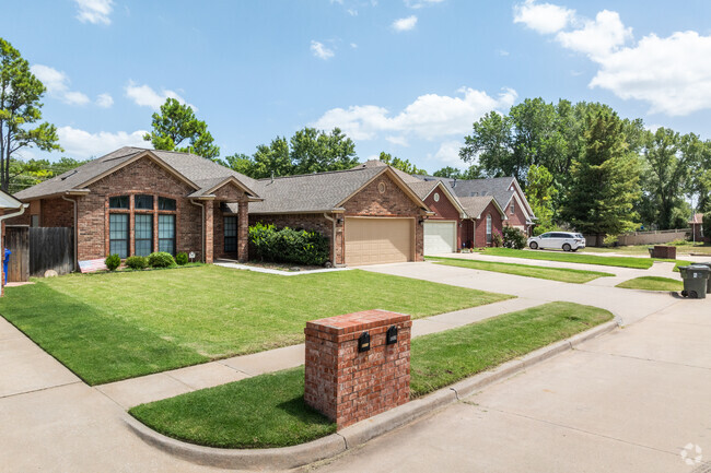 Adkins Crossing enjoys a convenient location within walking distance to OU.