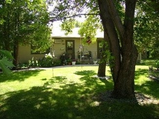 606-612 1st St W, Chokio, MN 56221