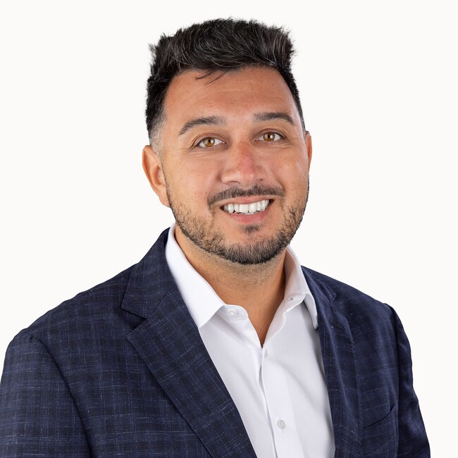 Agent Photo