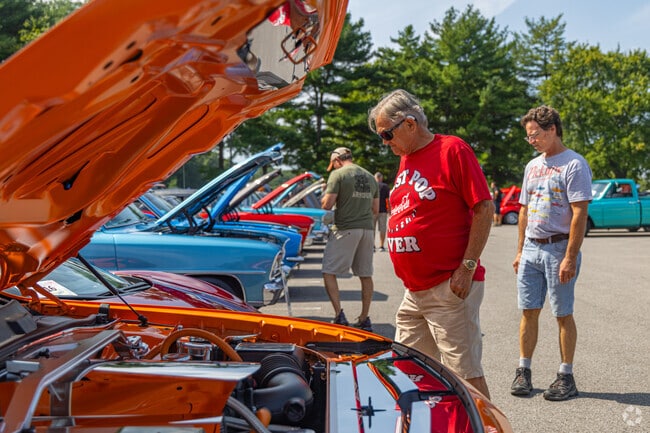 Come check out cool cars at the Rally For The Wreaths Car Show & Concert at Turf Valley Resort.