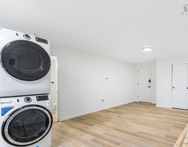 648 Washington St unit 2, Braintree, MA 02184 - photo 7