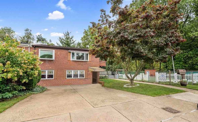 3302 S Keswick Cir unit 1, Philadelphia, PA 19114 - photo 1