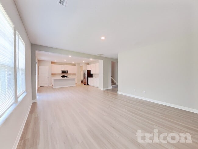 4628 W Mineral Ln, New Palestine, IN 46163 - photo 2