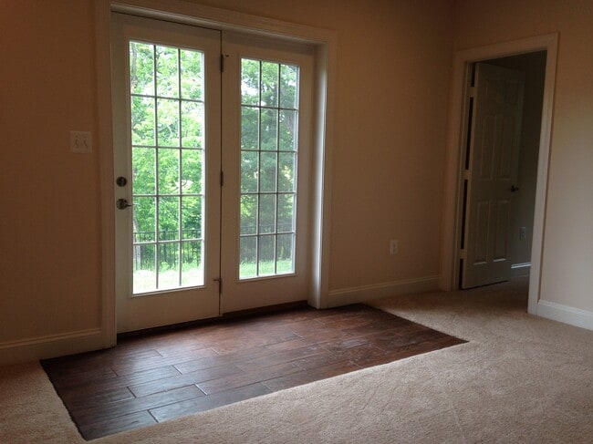 21215 Fairhunt Dr unit Single Home Basement, Ashburn, VA 20148 - photo 2