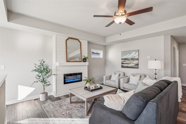 1370 Locust St, Waukee, IA 50263 - photo 7