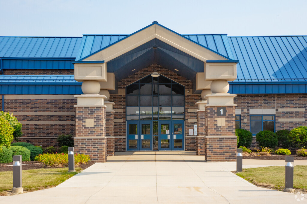 Lancaster Central School front entrance in Wells County.