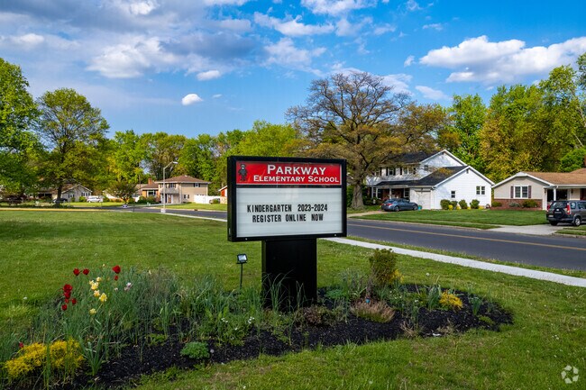 Parkway Elemenatry School in Ramblewood Neighborhood.