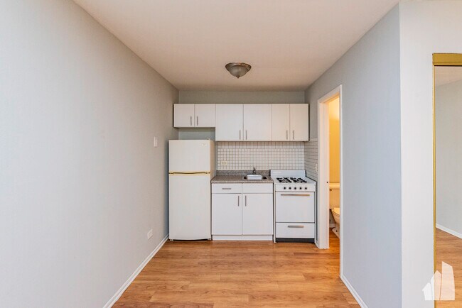 4610 N Dover St unit 3A, Chicago, IL 60640 - photo 3