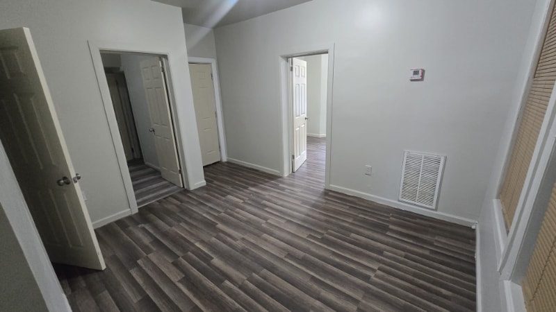 157 S 10th St unit 1, Newark, NJ 07107 - photo 1