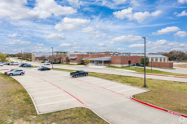 Students living in Burleson, TX may attend Bransom Elementary School.