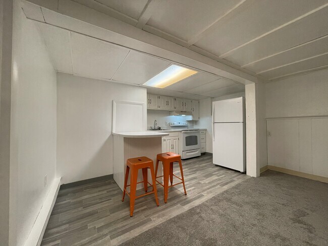 139 S York Rd unit 3, Dillsburg, PA 17019 - photo 2