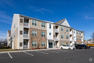 302 Barrington Ct, Mount Holly, NJ 08060