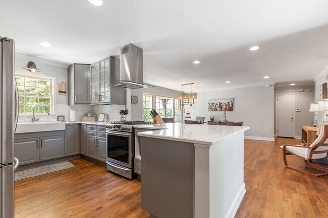 3926 Pineview Dr SE unit ID1234817P, Smyrna, GA 30080 - photo 3