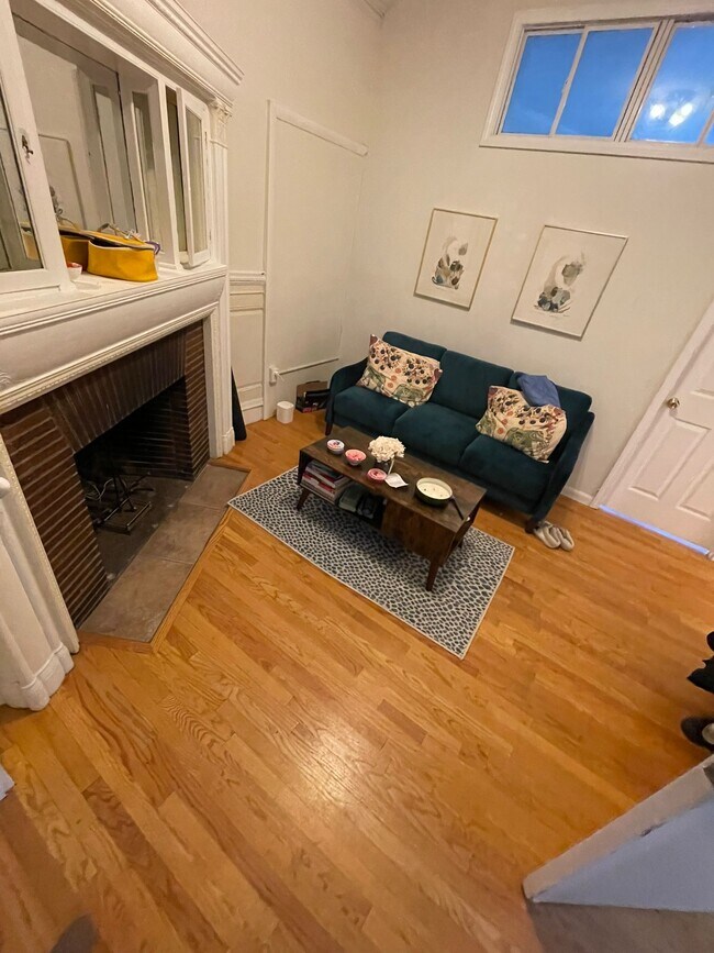 53 Bay State Rd unit 1R, Boston, MA 02215 - photo 5