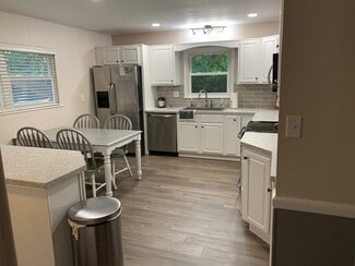 2709 W Beckett Dr, Muncie, IN 47304