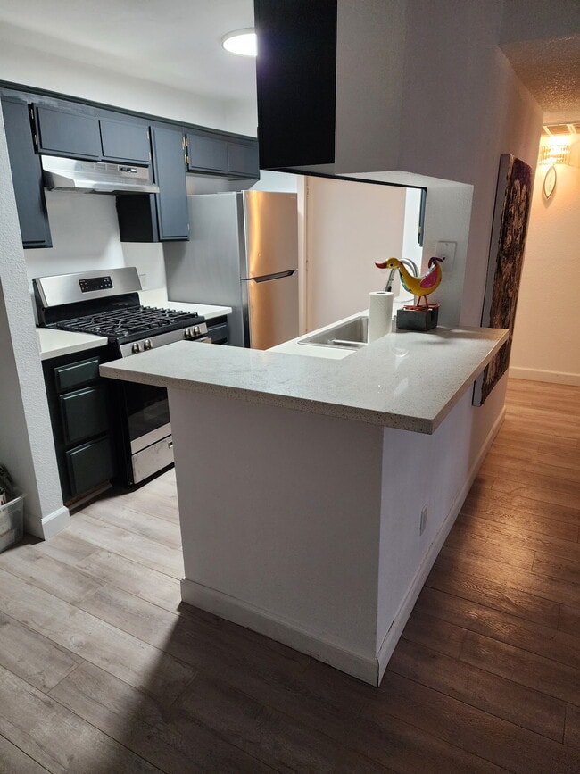 11015 Morrison St, North Hollywood, CA 91601