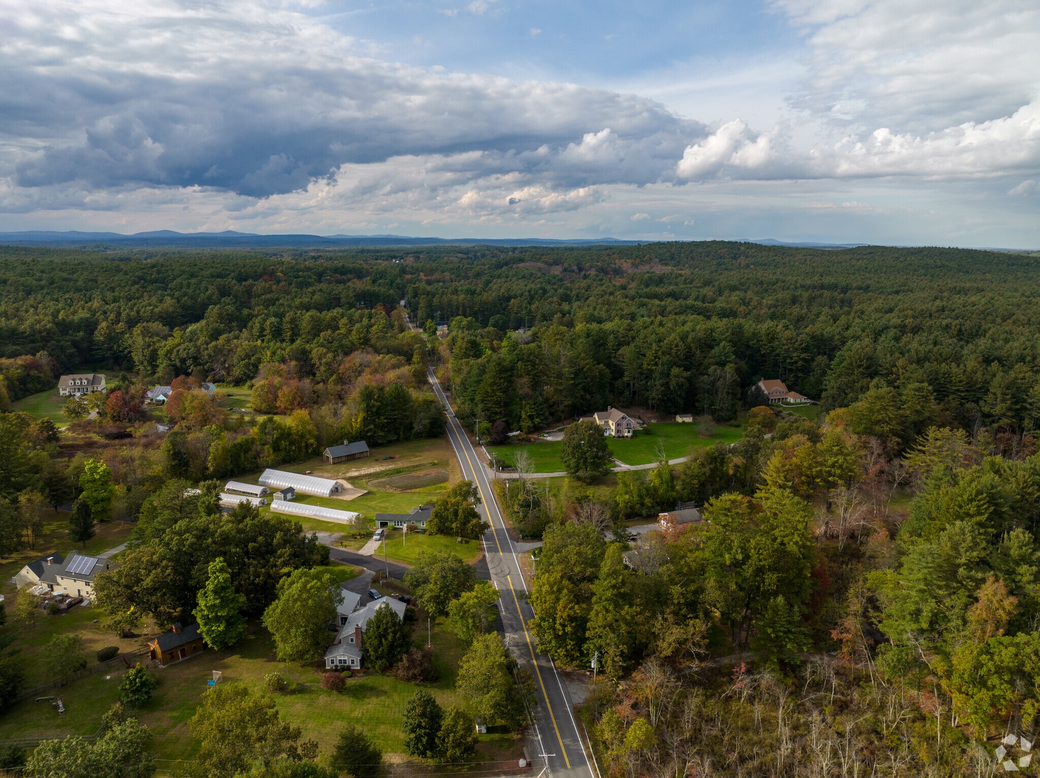 The small town of Dunstable offers a tranquil and charming community.