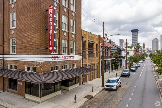 Café Reconcile offers Southern food and youth training in Central City.