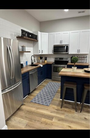 1211 St Stephens Church Rd unit H, Crownsville, MD 21032 - photo 3